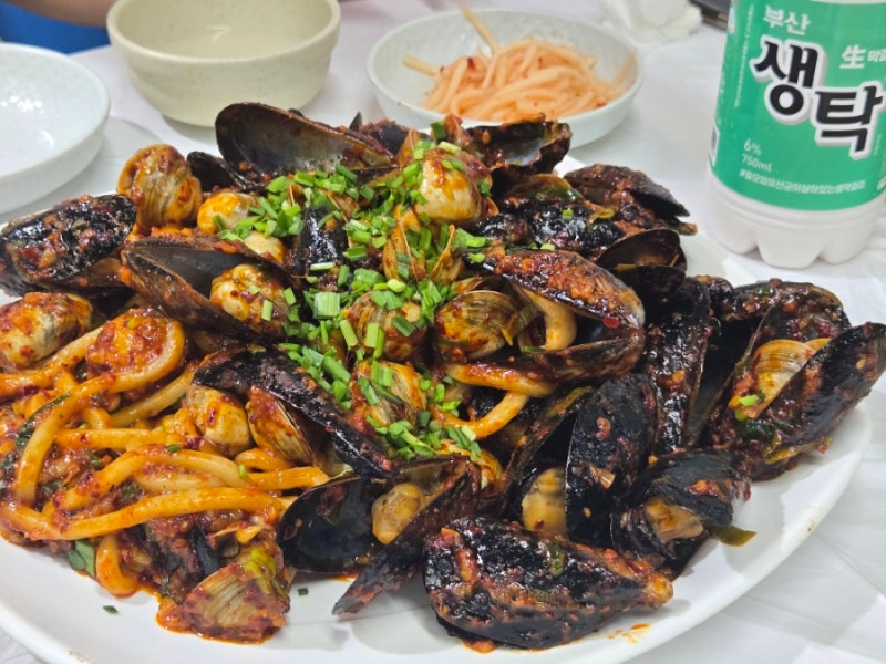 해운대 야장 맛집 좌동재래시장 해운대시장막걸리ㅣ물총조개우동볶음, 정구지찌짐, 생탁 한....
