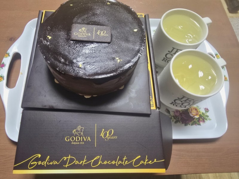 카카오톡선물하기 추천템 고디바 다크 초콜릿 케이크 먹어본 솔직 후기
