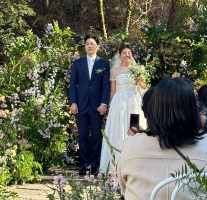 이동하 소진 결혼식 신혼집 스몰웨딩, 30만원대 웨딩드레스부터 인스타까지 총정리