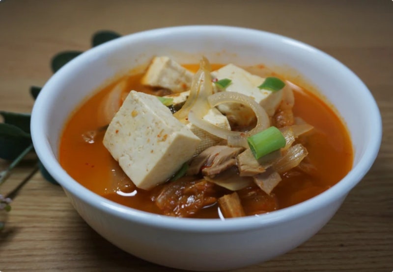 감칠맛 좋은 맛있는 참치김치찌개 황금 레시피