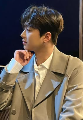 이찬원, 올록담 '올리브3' 광고 모델 발탁! 팬들 반응 보니 역시 트로트 황태자