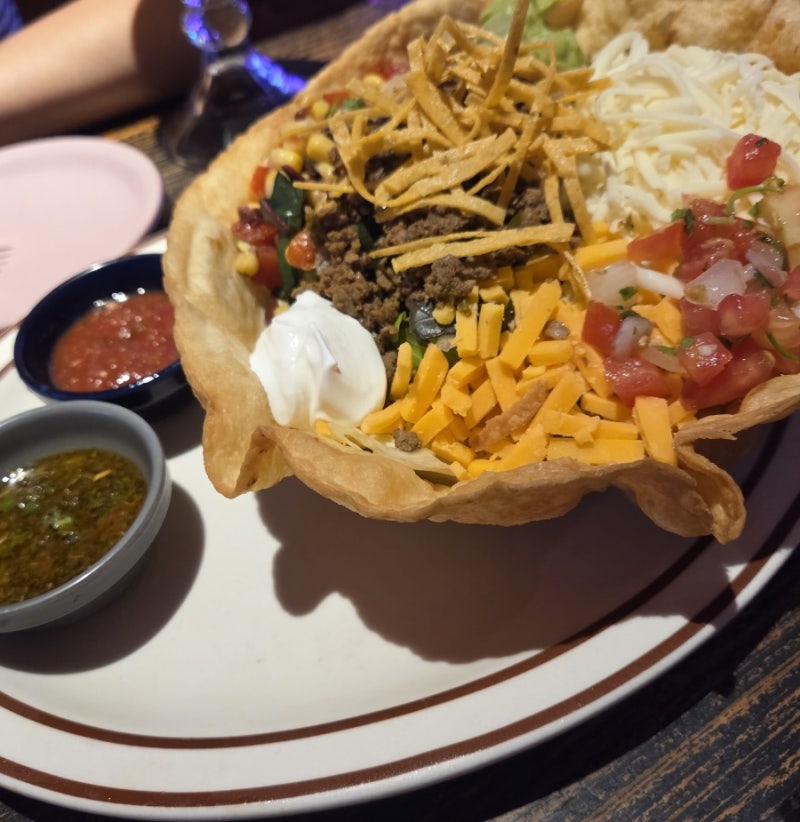 [서울 강남] 고속터미널역 파미에 맛집 슈가스컬 (ft. 커플세트)