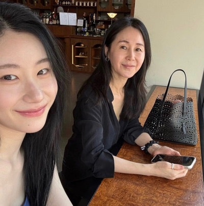 <b>이채연 채령</b> 엄마 <b>암 투병</b> 고백, 팬미팅서 <b>채령</b> 오열했던 이유 재조....