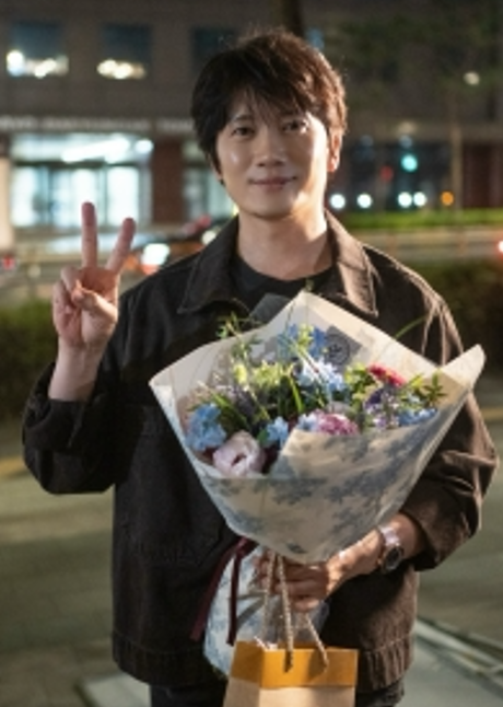 ‘<b>아파트</b>’ <b>지성</b> “JTBC 다시 일어나길, 어려운 시기 최선 다해 각별....