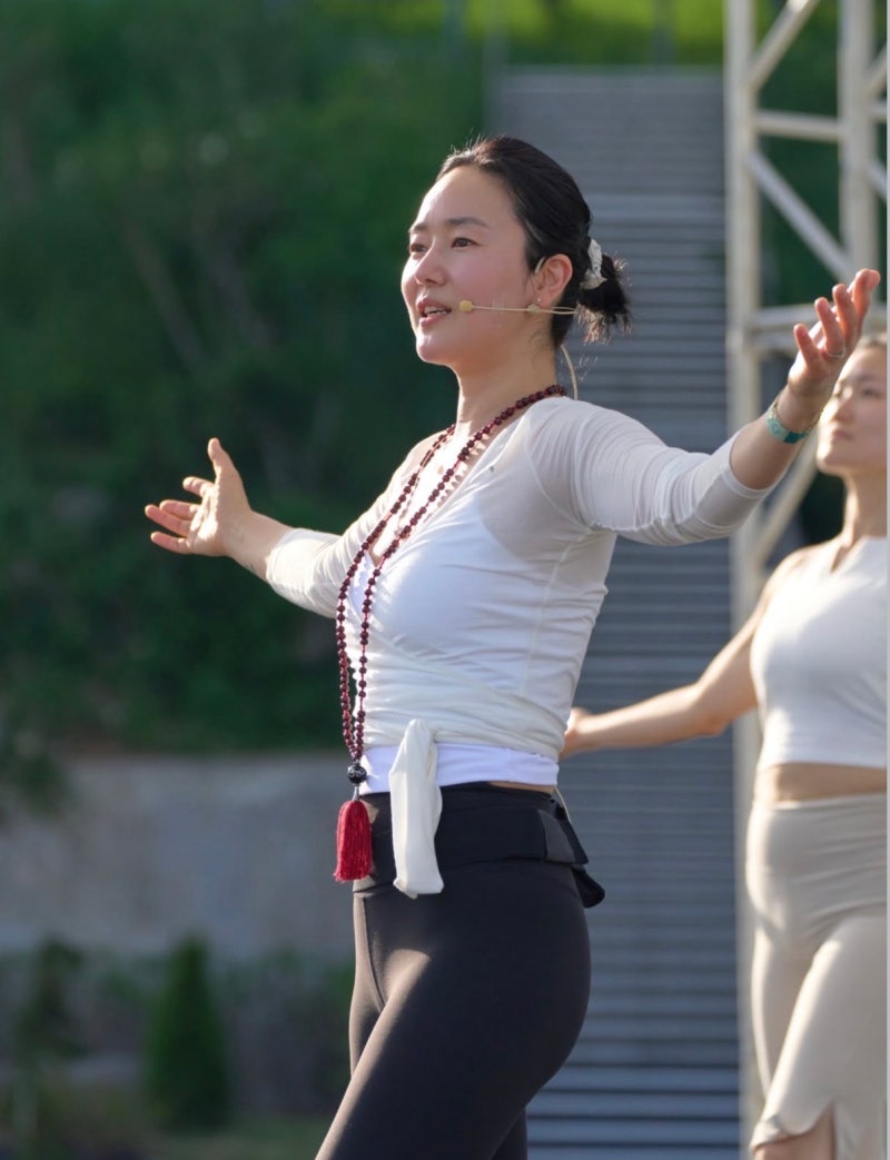 한의사남편윤진서, 윤가이 요가선생님이 되어 돌아온 놀라운 최근 근황