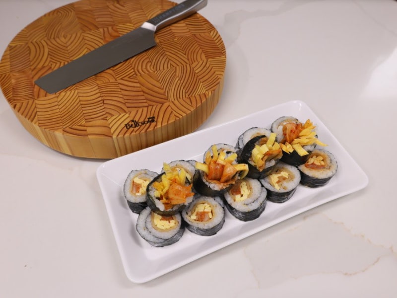 재료 세가지로 만드는 맛있는 김밥 옆구리 터지지않게 싸는 팁~