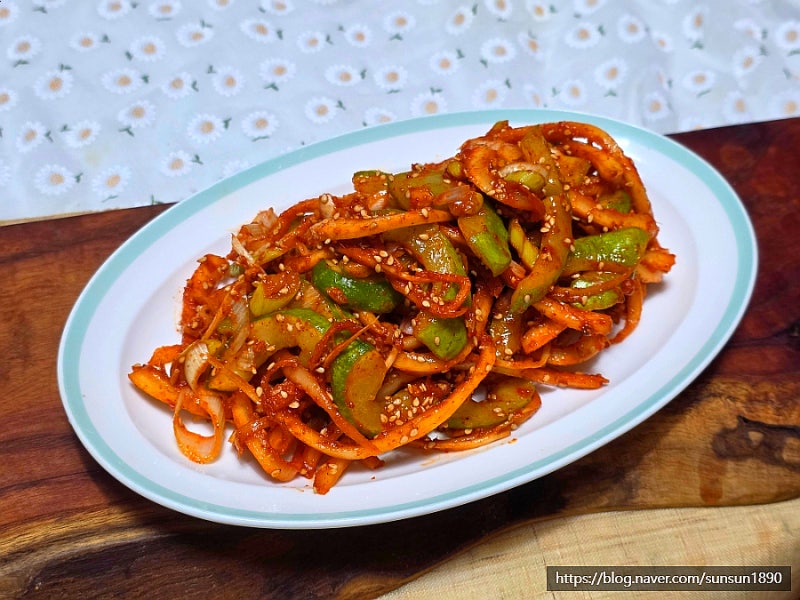 도라지오이무침 만드는법 손질 쓴맛제거 도라지오이초무침 도라지무침 만들기 레시피
