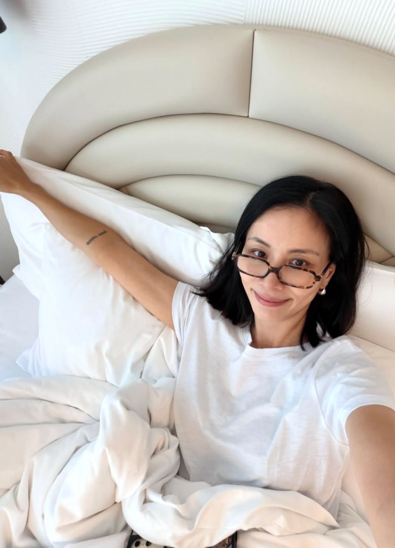 ‘54세에 40kg대 다이어트?’ 고소영 생얼 가려준 안경