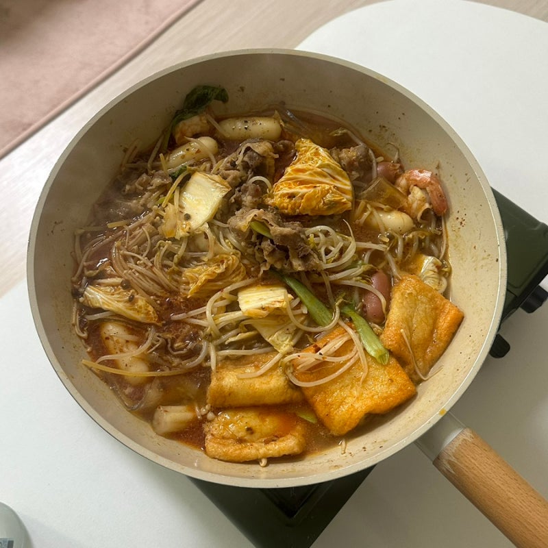집에서 간편히 만드는 "하이디라오 마라탕 만들기", 10분컷 레시피 공유