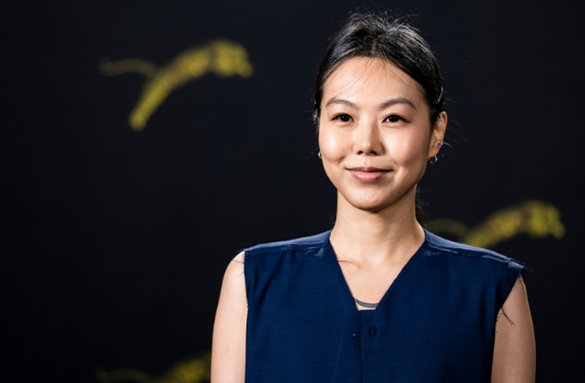 김민희 홍상수 근황 44세 흰머리 고집하는 스타일 최근 패션 코디