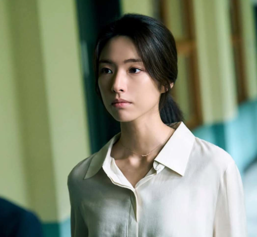 “광고·방송 사라지더니 결국 촬영장서 눈물…” 하영, 증조부 논란 후폭풍 어디까지