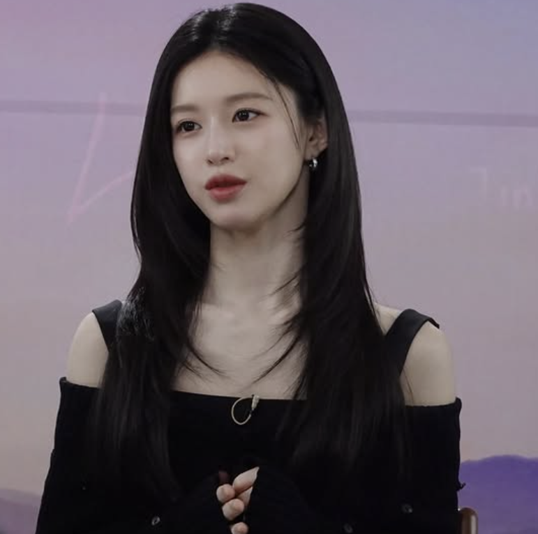 고윤정이 들자 다시 난리 난 가방, 르메르 크루아상백 뭐길래?