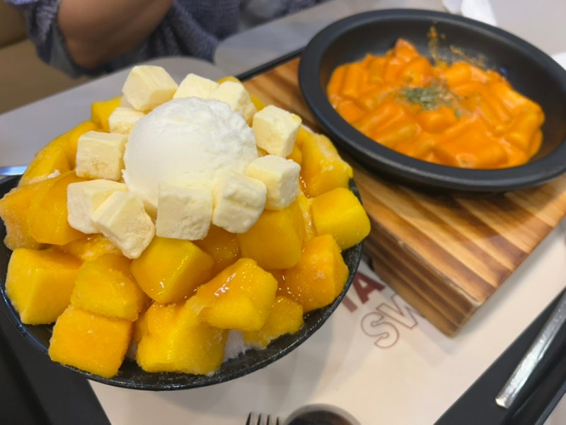 의왕 설빙 의왕포일점 주차 망고 치즈 인절미빙수 토스트 가격 칼로리 당류