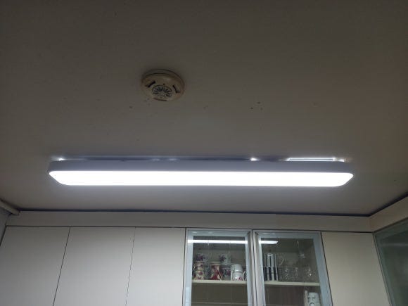 대전 지족동 깜박이는 주방 전등 고효율 밝고 긴수명 KS인증 국내산 led 전등 조명 교체 수리 ....