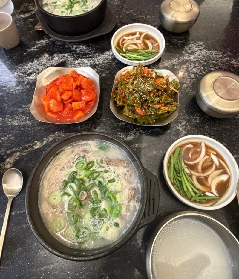"설렁탕집에서 깍두기만 3번 리필함..." 광주 충장로 서울깍두기 국물까지 싹 비우고 나온 썰