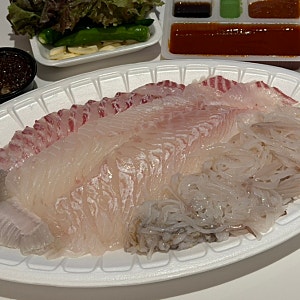강릉 중앙시장 회포장 고고횟집