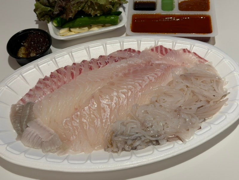 강릉 중앙시장 회포장 고고횟집