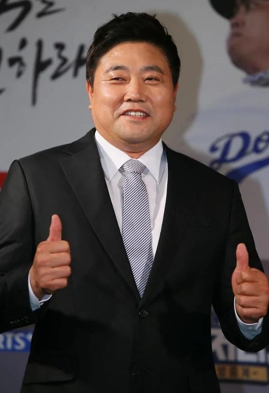 계약금 10억을 땅으로 바꿨던 남자, 50억을 잃고 포항 바다로 갔다…양준혁의 15년 손익계산서