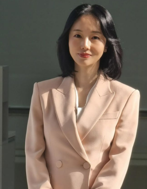 “새벽 촬영 끝나도 직접 만들었다” 이정현이 딸에게 이유식을 챙긴 특별한 엄마 일상