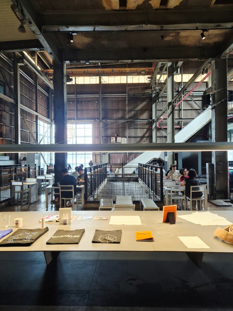 인천이색대형카페 코스모40 폐공장을 리모델링한 곳