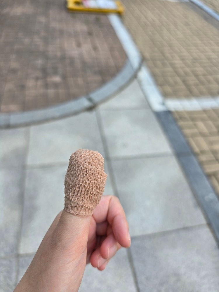 칼에 손가락 베었을 때 병원 방문｜일요일에 손가락 봉합하고 온 후기