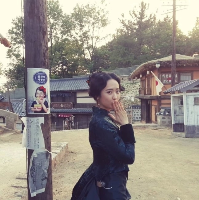 <b>김민정</b>, <b>미스터 션샤인 추억</b> 소환한 비하인드 공개, 반가운 이유