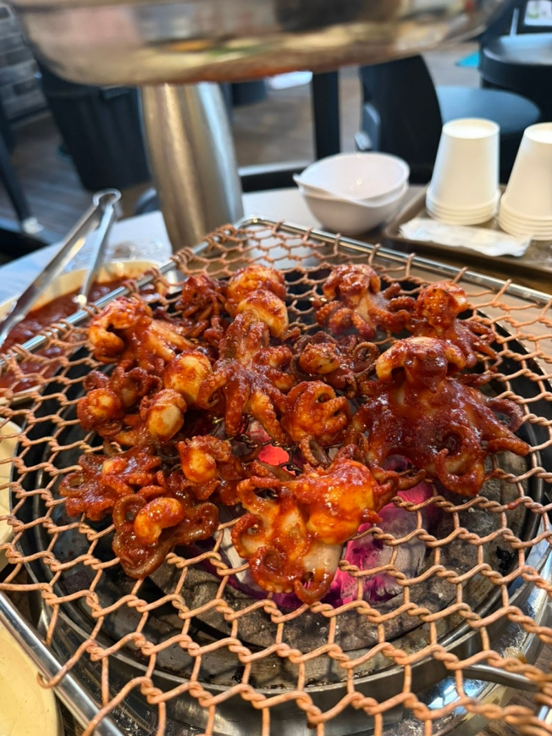 [대전맛집] 숯불로 초벌한 매콤한 쭈꾸미 맛집 “김오조숯불쭈꾸미”|대전봉명동맛집