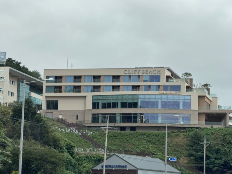 襄陽 Cliff Beach Ocean Ground 韓式暖炕房心得，適合帶孩子入住的海景住宿