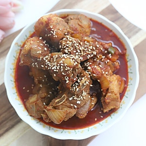 매콤 갈비찜 만들기 매콤달콤 갈비찜 양념 매운돼지갈비찜 레시피