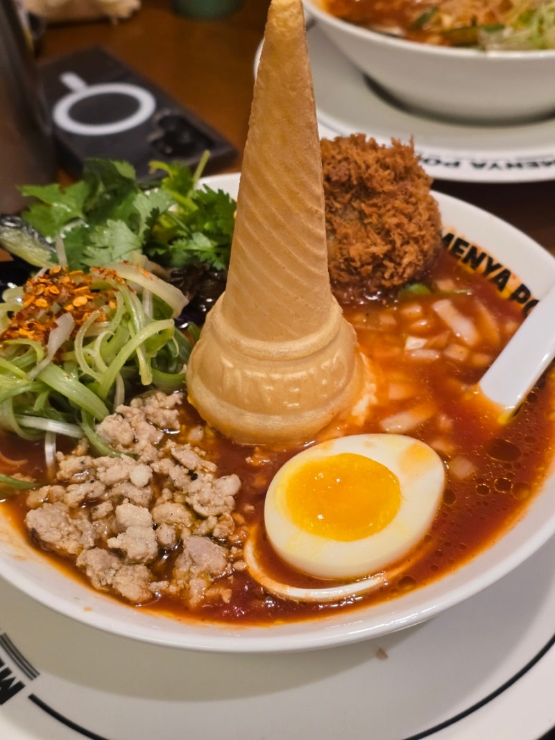 강남구청역점심 혼밥부터 가족식사까지 멘야포모