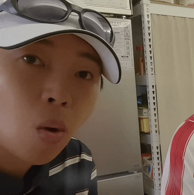 <b>임영웅</b>, 영웅시대와 함께 만드는 특별한 순간_ 영웅시대의 시간 속 ....