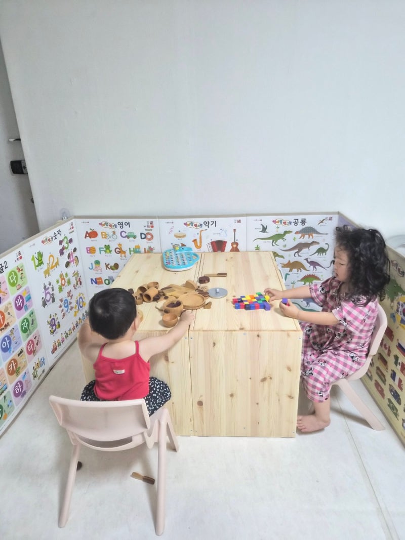엄마표 아기방 꾸미기 : 이케아 트로파스트 플레이테이블 (내돈내산)