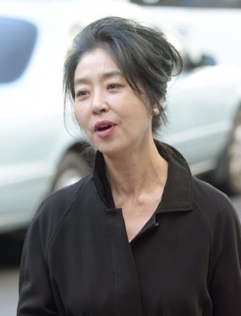 김부선에게 무슨 일이 있었길래…“2억 돌려달라” vs “빚은 7000만원” 법정공방, 옥수동 아....
