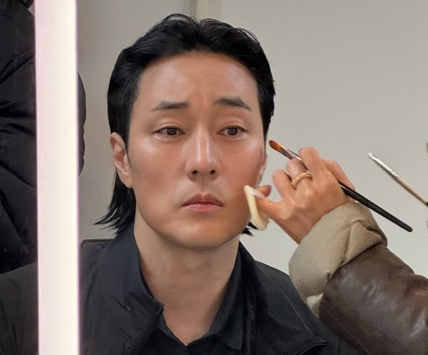 소지섭 1억원 선물을... ‘광장’ 이어 ‘김부장’에서도 지킨 배우는 누구?