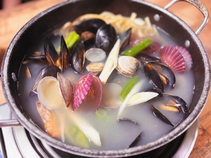 인천 영종도 맛집 을왕리 해수욕장 인근 미애네칼국수 본점 주차장 주말 웨이팅 후기