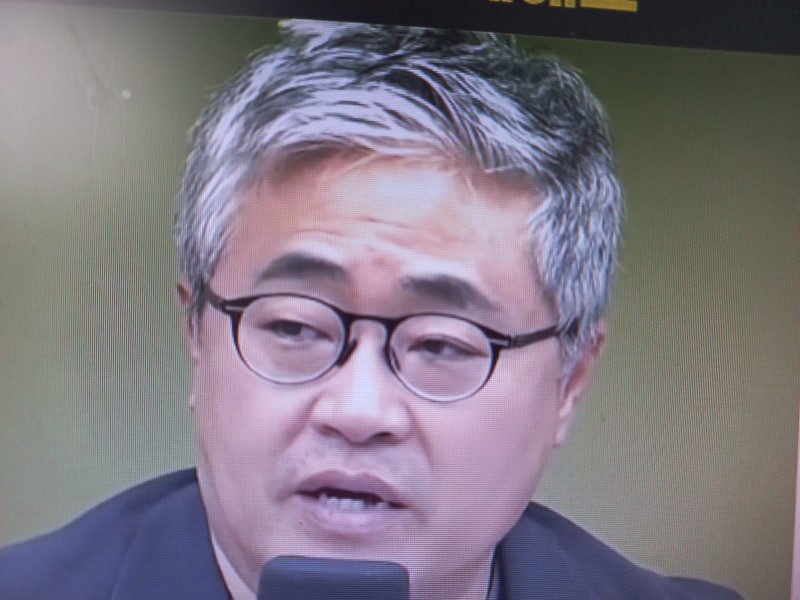 1718. 시사평론가 장성철의 오락가락 평론. 신뢰성 있나?
