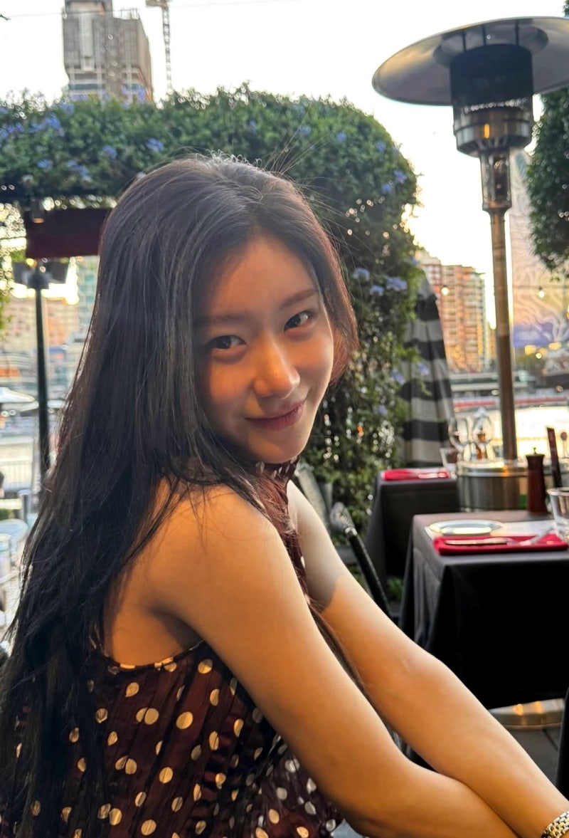 채령 엄마 암 투병 고백, 팬미팅에서 오열한 이유였나 이채연 어머니 최선영 근황