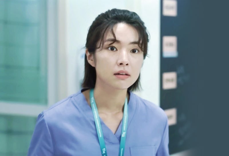 [연예] 하영 4대째 의사 집안 발언의 후폭풍, 친언니 안경민 교수 학력부터 아버지 편지 재조....