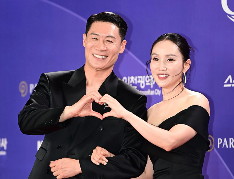 진선규 박보경, 붕어빵 아들 딸과 야구장 포착...진선규가 3명 유전자의 힘