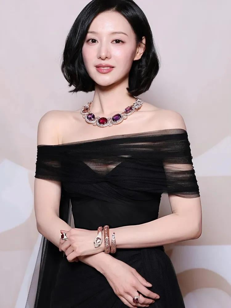 Kim Ji-won's Bob Haircut: Why Did She Become So Pretty? I Even Looked Up Her Lipstick and Makeup