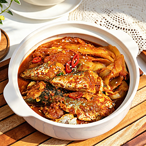 밥을 부르는 묵은지 고등어조림 양념 레시피 고등어 김치찜 만들기