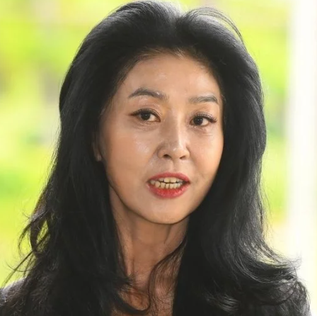 2억 소송에 아파트 가압류 위기?! 김부선 "빌린 건 7천뿐" 팽팽한 진실공방 알고보니...