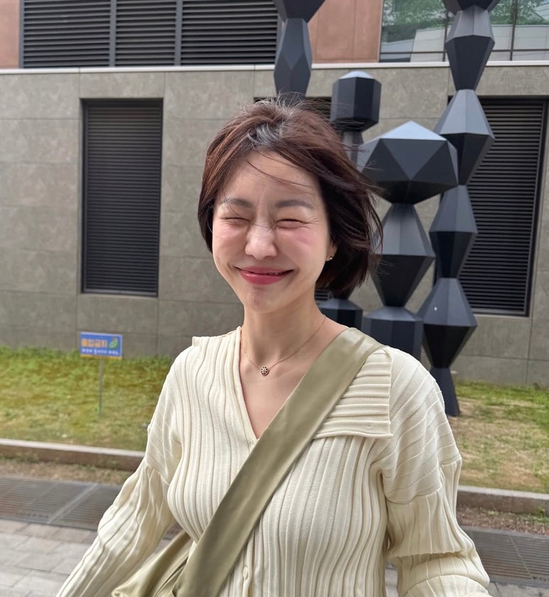 시어머니 눈에도 예뻤다... 레이디제인의 300만원대 디올 목걸이
