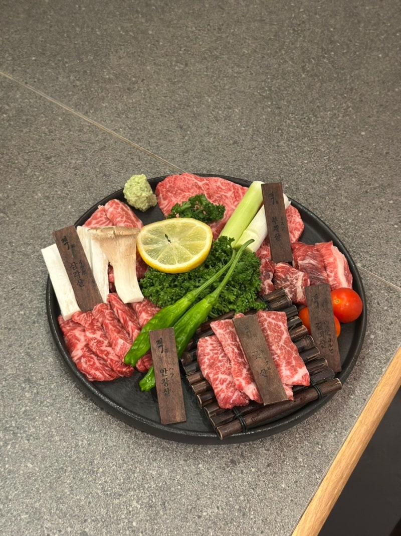 [부산 서면] 서면 맛집 야키니쿠 , 분위기 좋은 소고기집, 우니+감태 조합 추천