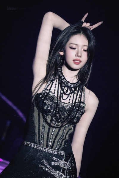 데뷔 초와 달라진 눈빛과 분위기