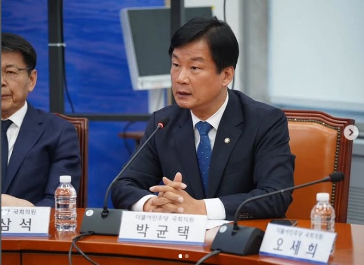 정성호 사표 수리 방침…후임으로 박균택·<b>이건태</b> 의원 거론