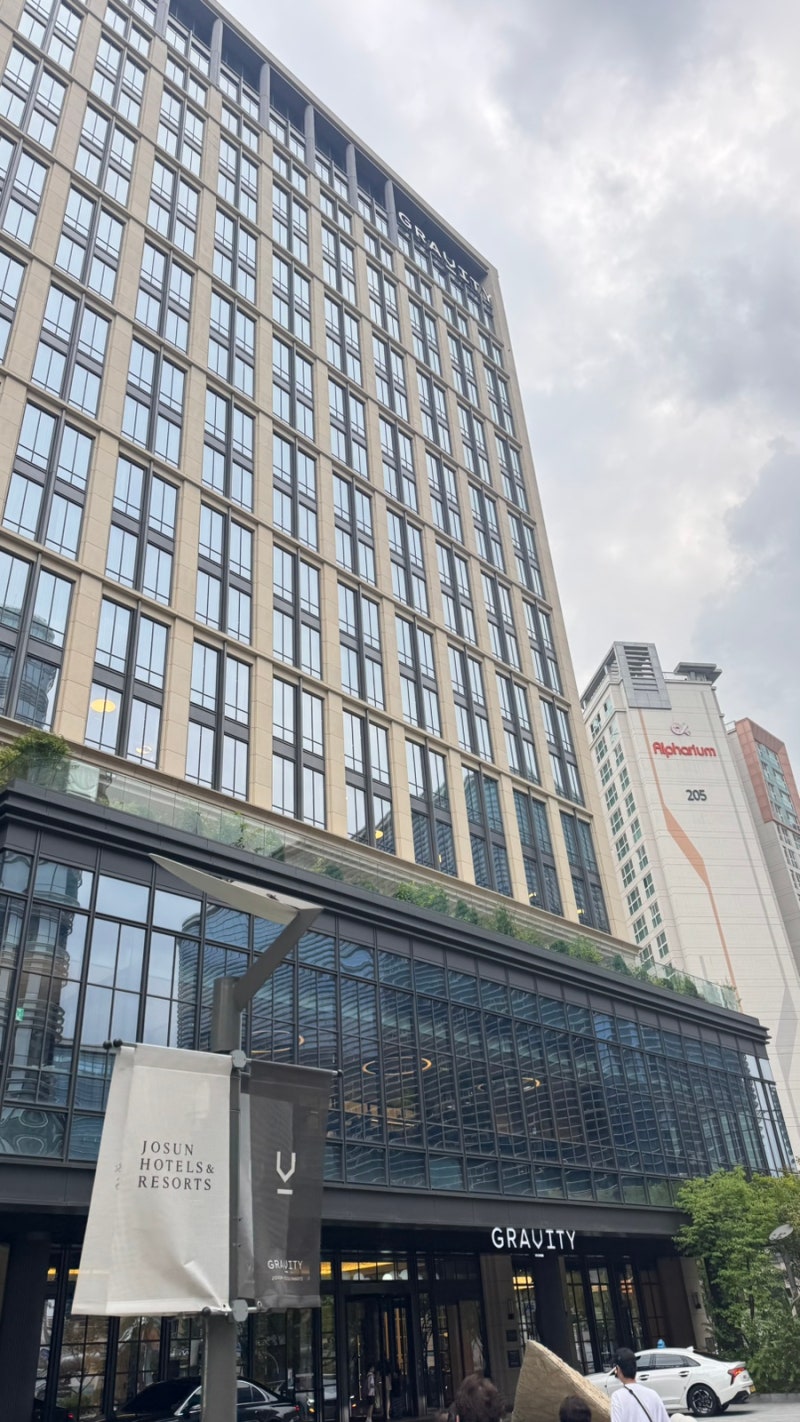 [판교호텔] 서울근교 수도권 호캉스 추천 | 그래비티 조선 서울 판교 비즈니스 디럭스 수영장....