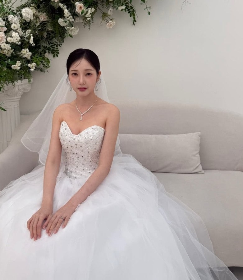 윤채경 "믿었던 사람에게 배신" 발언, 이용대 열애설 9개월째 나온 타이밍