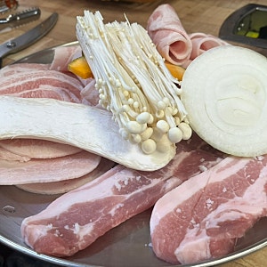 여수고기맛집 여수삼겹살 여수꽃삼겹 화장동맛집 여수고깃집 냉삼 냉상맛집 냉동삼겹살 / ....