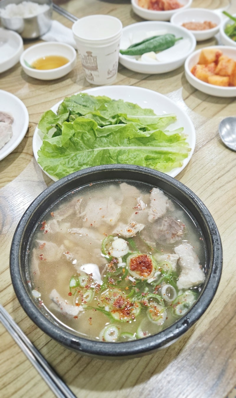 돼지국밥 칼로리 엄청 높네요